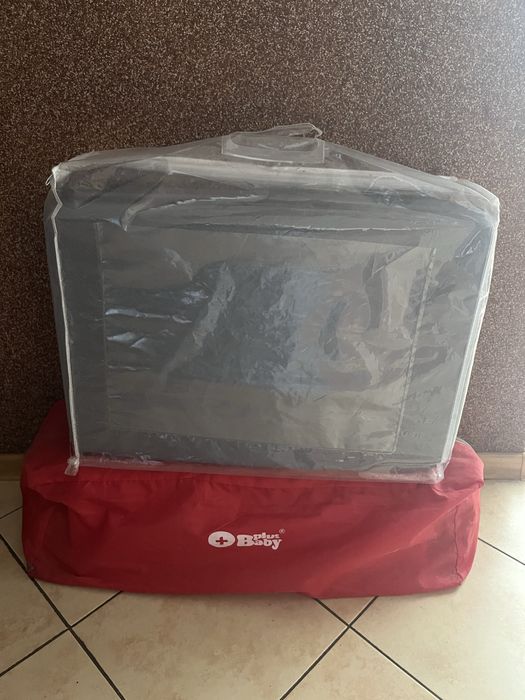 Rozkładane łużko z materacem do podruży dla dziecka