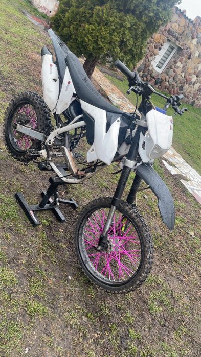 Sprzedam ramę od cross Nxt 150 i ramę od hondy crf 450