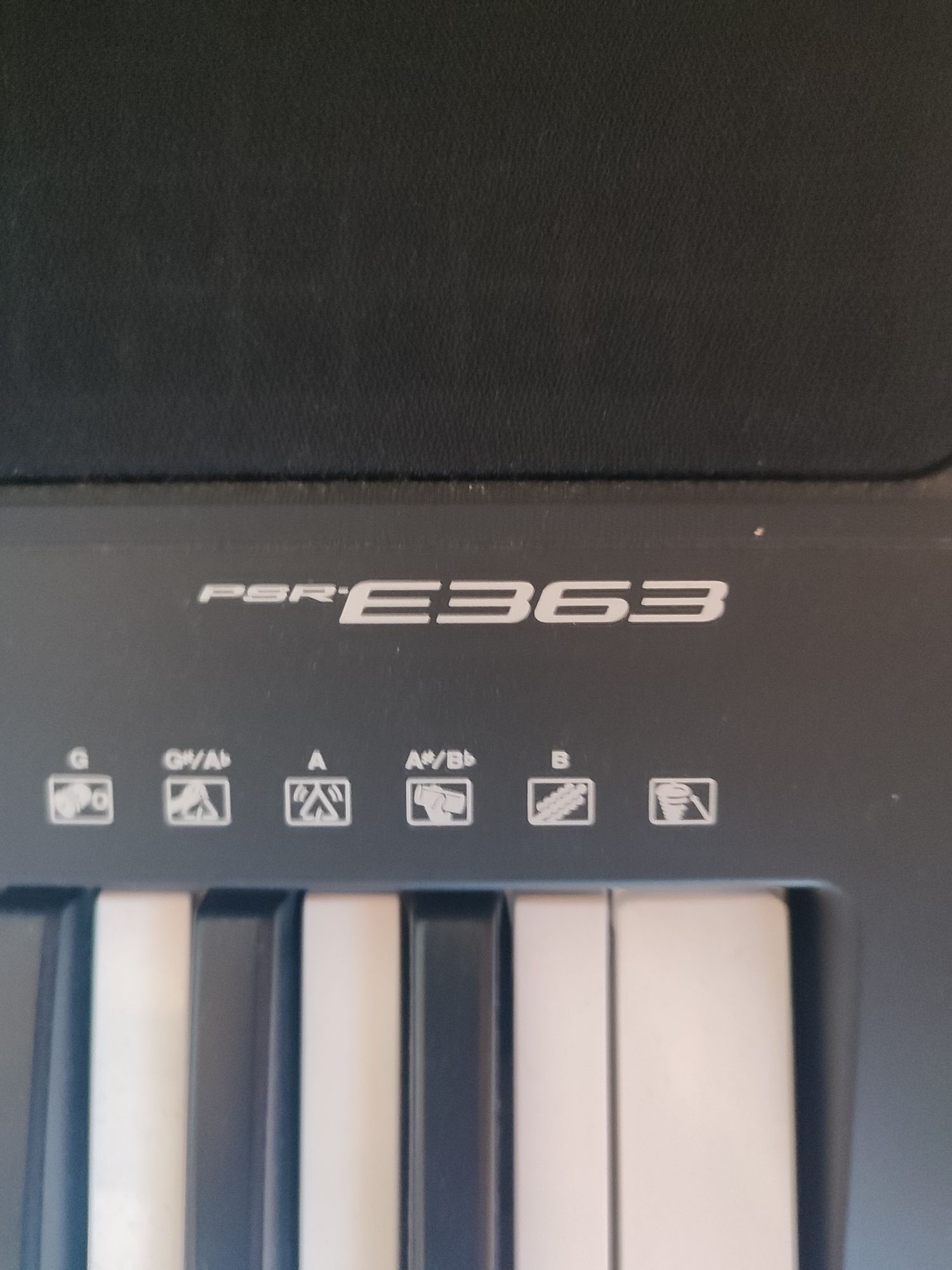 Синтезатор Yamaha PSR-E383 + Блок живлення у подарунок!