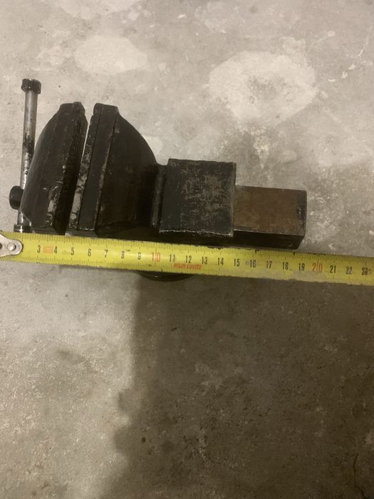 Продам Тиски слюсарні