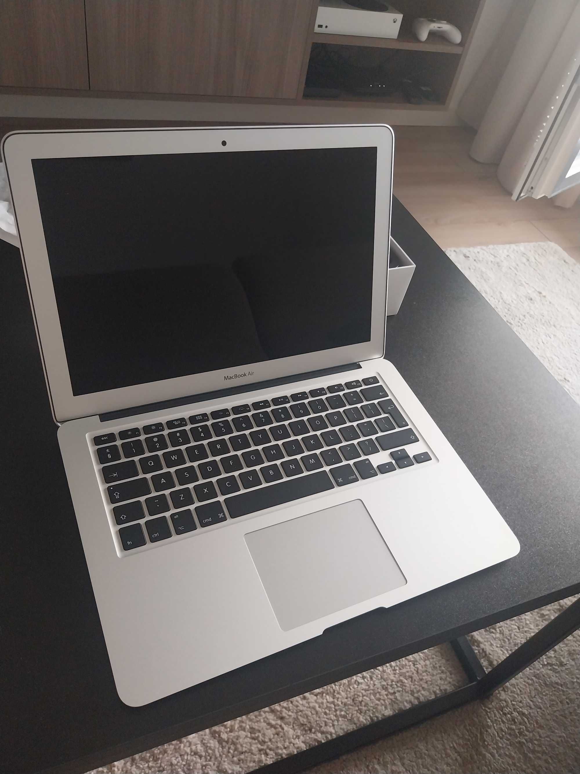 APPLE MACBOOK AIR 13. Stan idealny, nie używany