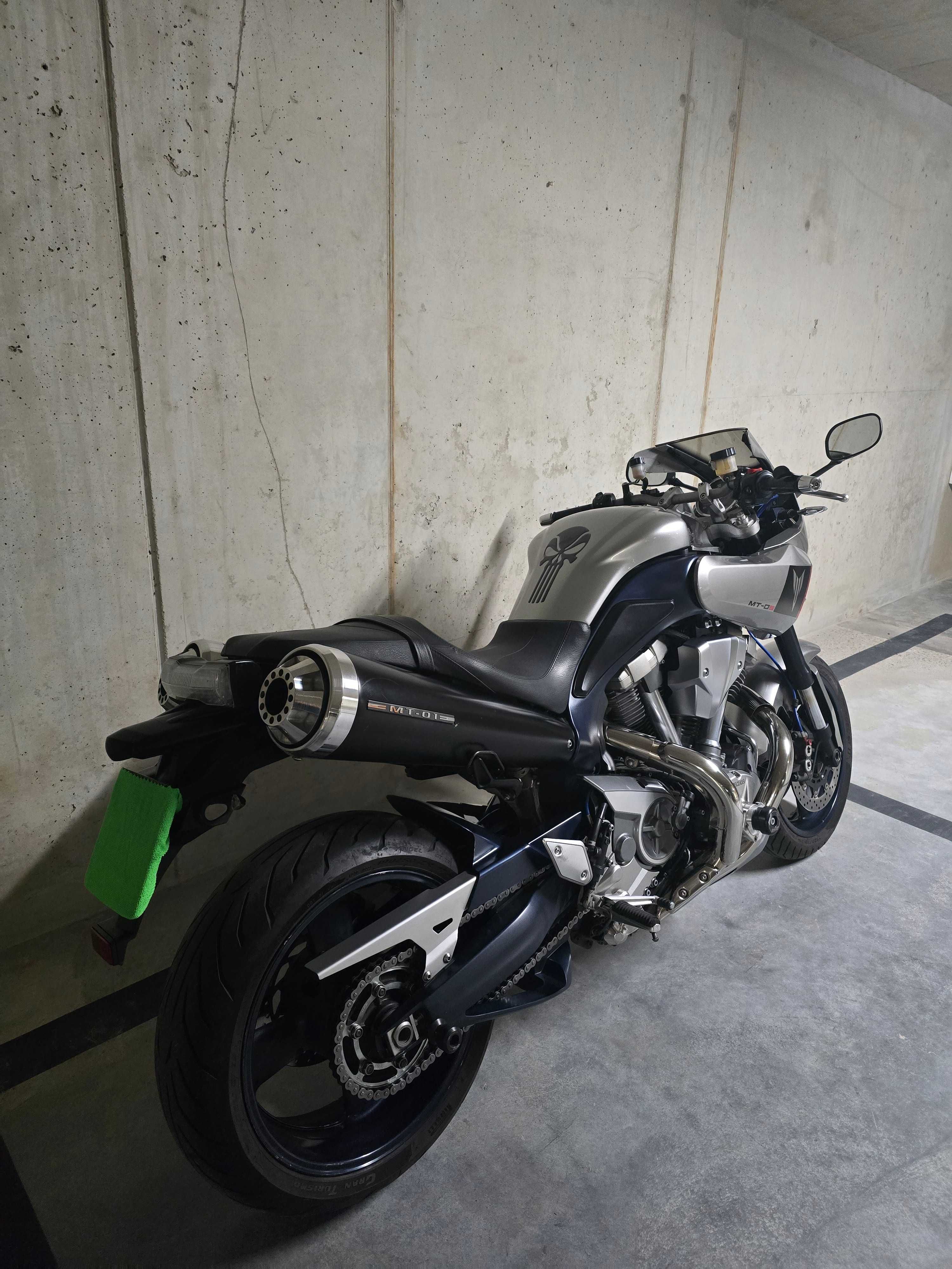 ___Yamaha MT-0S (MT01, MT OS) 2007r___