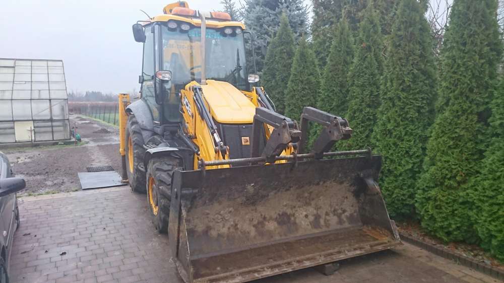 Usługi koparko ładowarką koparka ładowarka koparką Wykopy prace ziemne