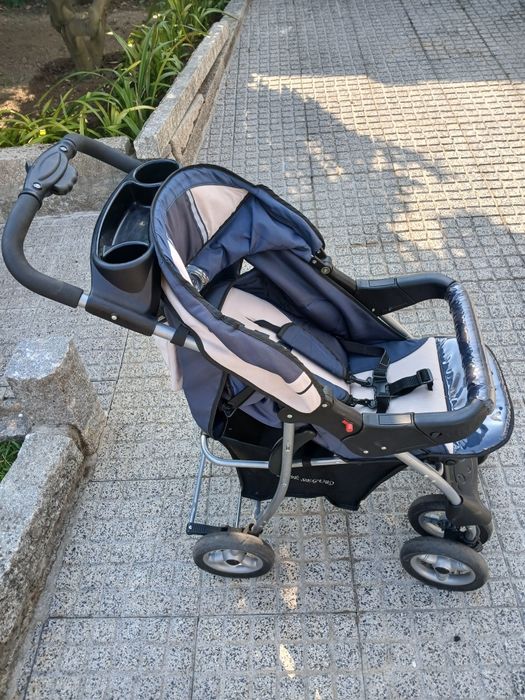 Carrinho de bebé com babycook