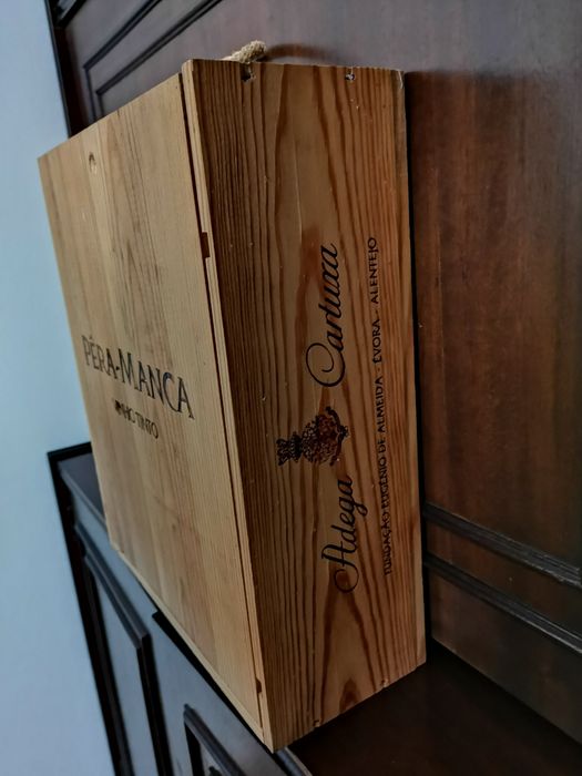 Mesa desmontável de degustação