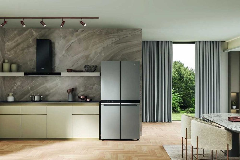 Холодильник Whirlpool WQ9 B2L / Новий ! / 384,207 л / No Frost / А + +