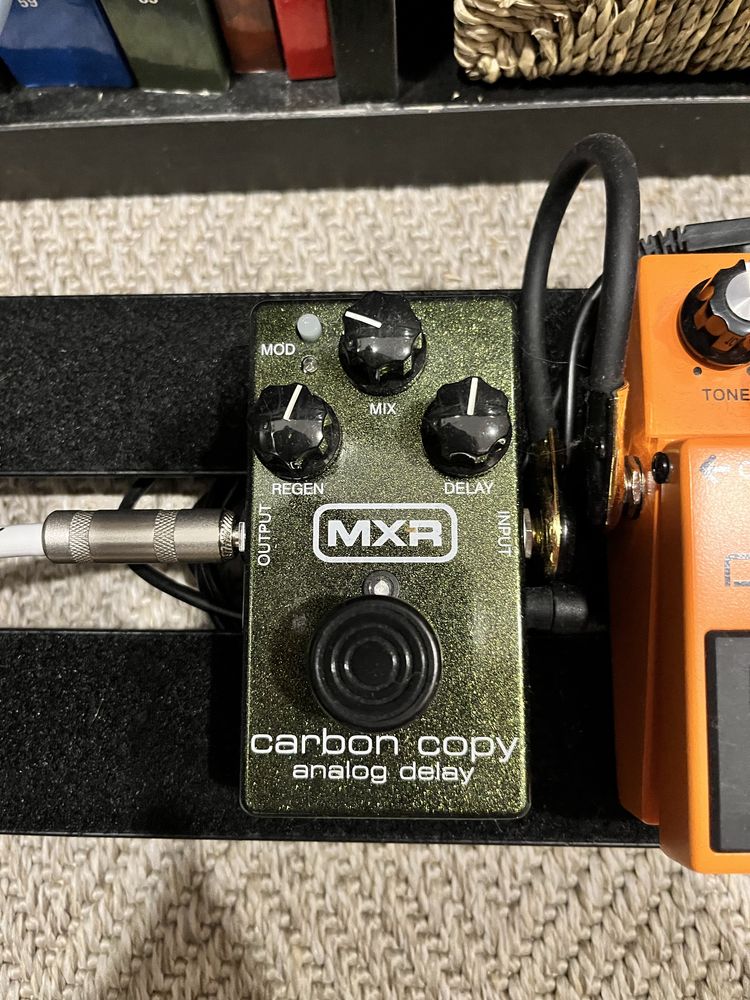 MXR Carbon Copy delay