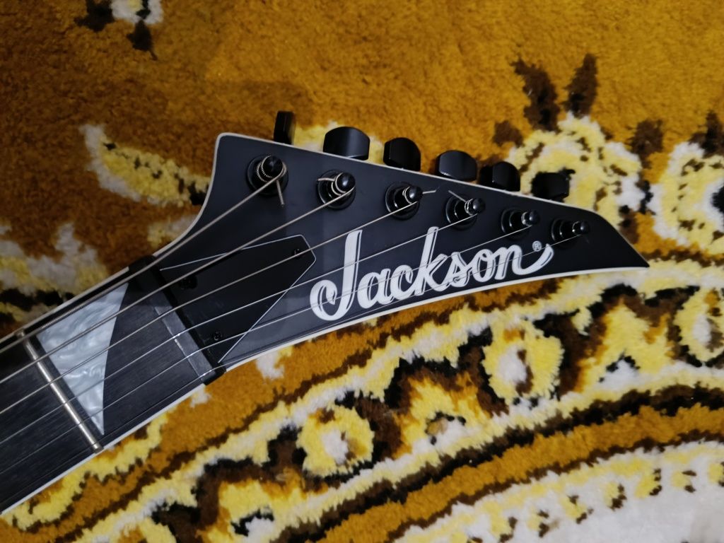 Guitarra Jackson JS32