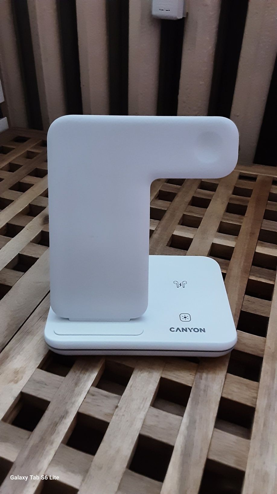 Ładowarka indukcyjna 3w1 Canyon WS - 303
