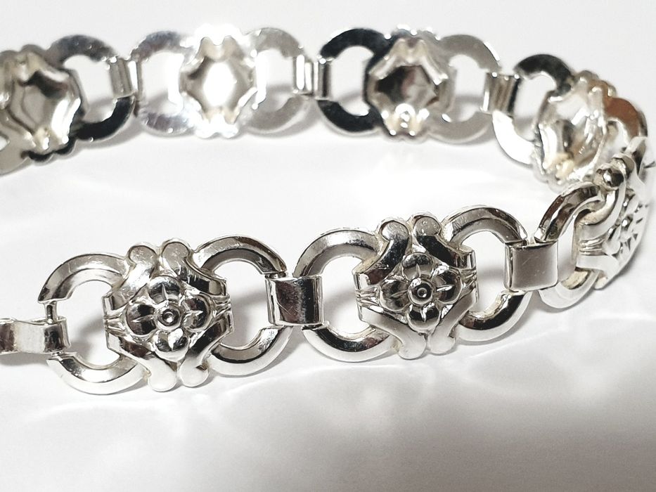 Lindissima, larga pulseira vintage em prata alemã