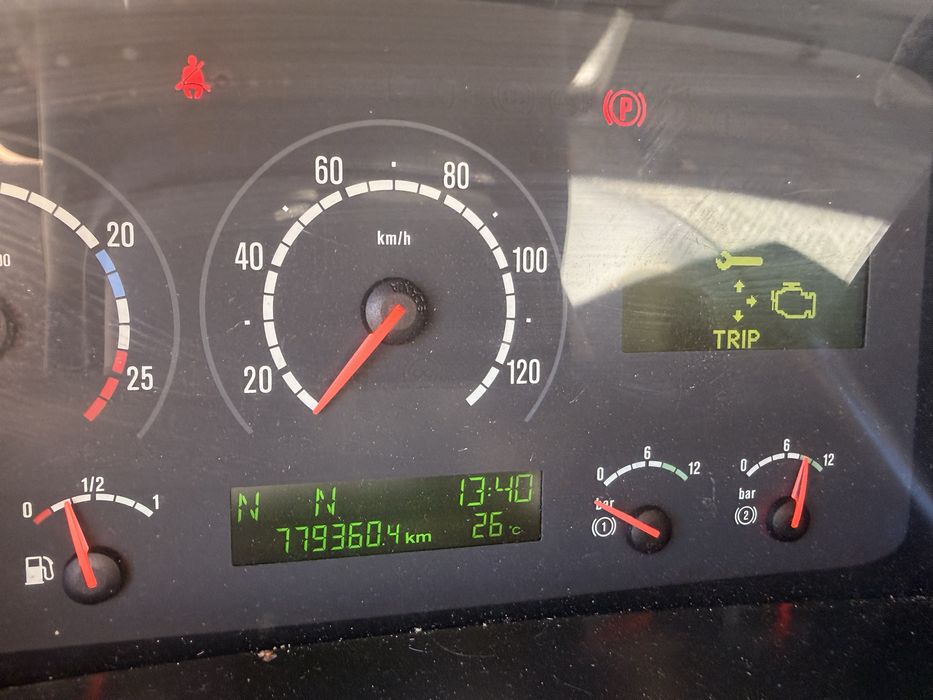 SCANIA P270 CAIXA CORTINAS+TETO+PLATAFORMA RETRATIL 8M #OPORTUNIDADE#