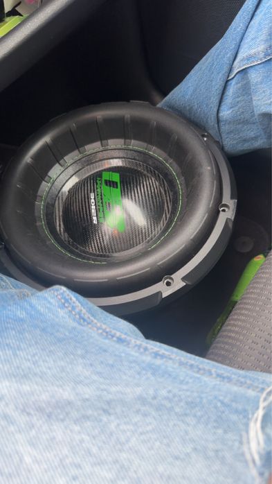 Car audio deafbonce