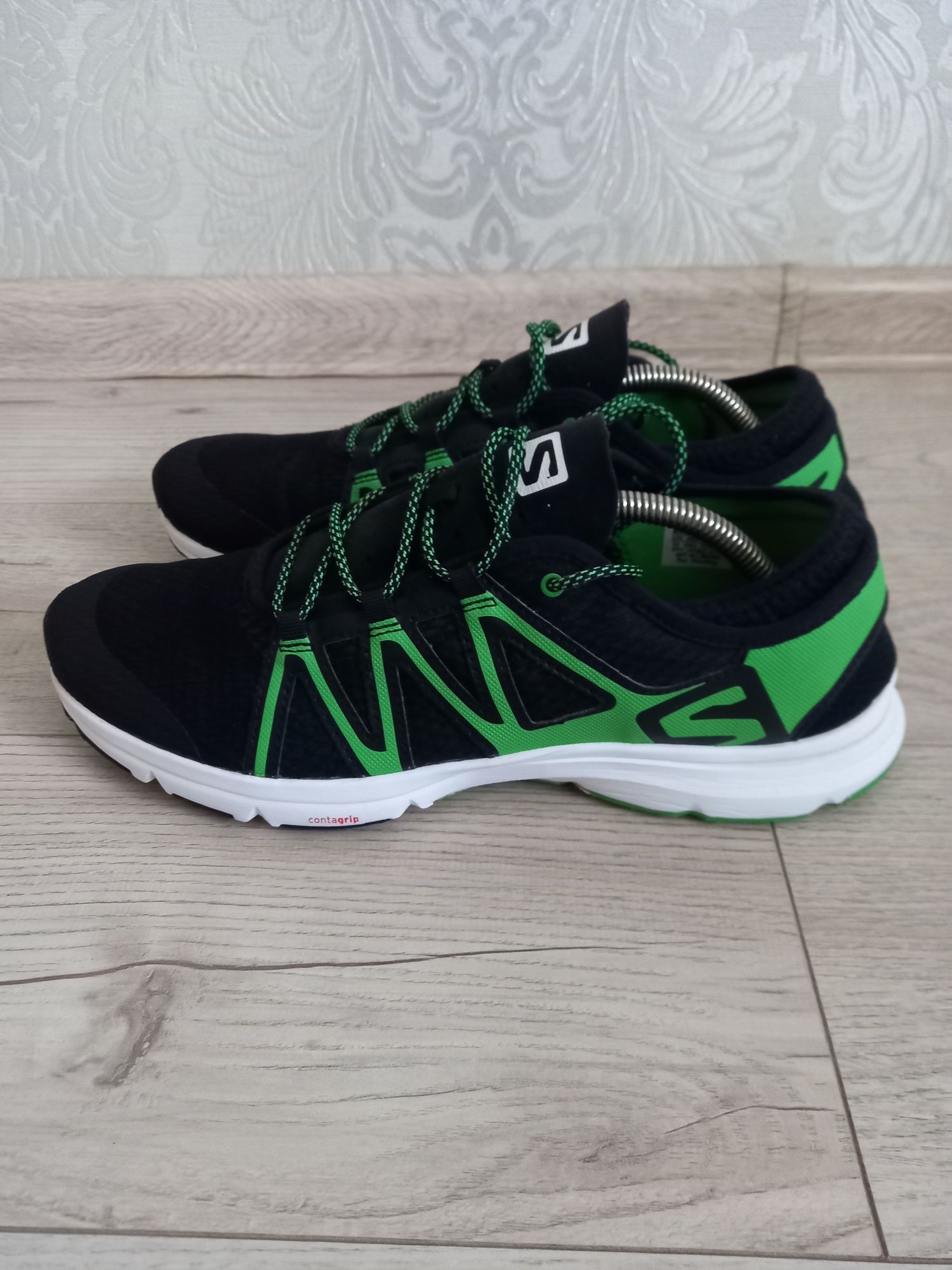 Продам кроссовки Salomon