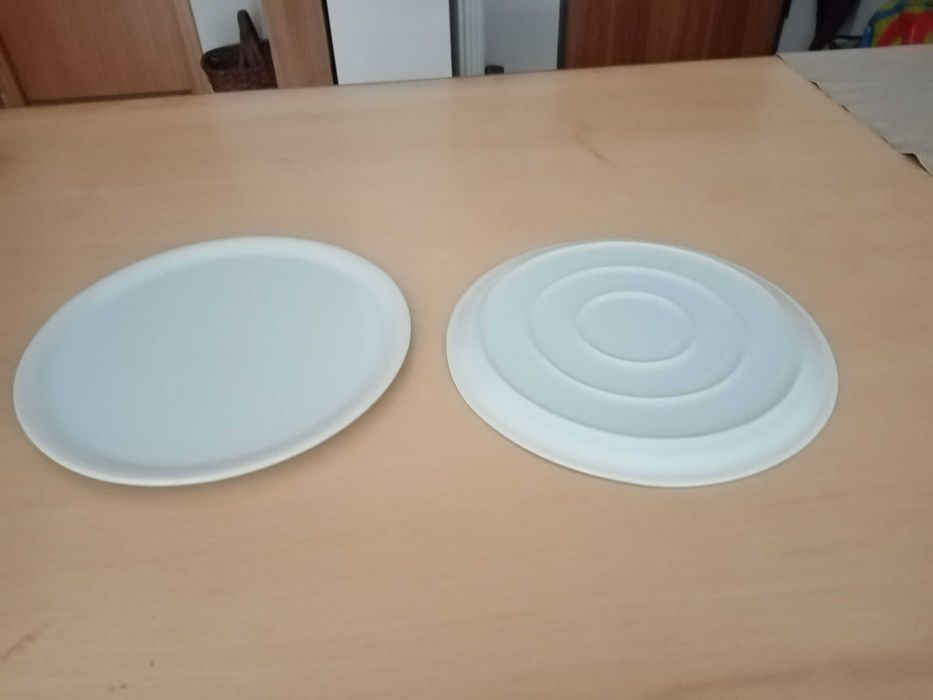 Cozinha: prato de cerâmica para pizza (quase novos)