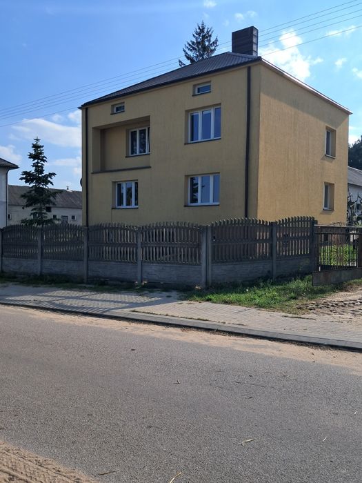 Siedlisko, dom z zabudowaniami