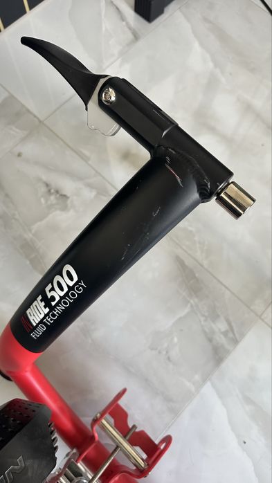 Trenażer rowerowy B’Twin In’Ride 500 Fluid Technology – płynny opór