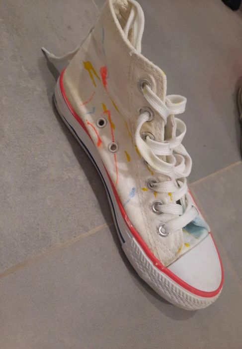 Sapatilhas tipo Converse de cano alto