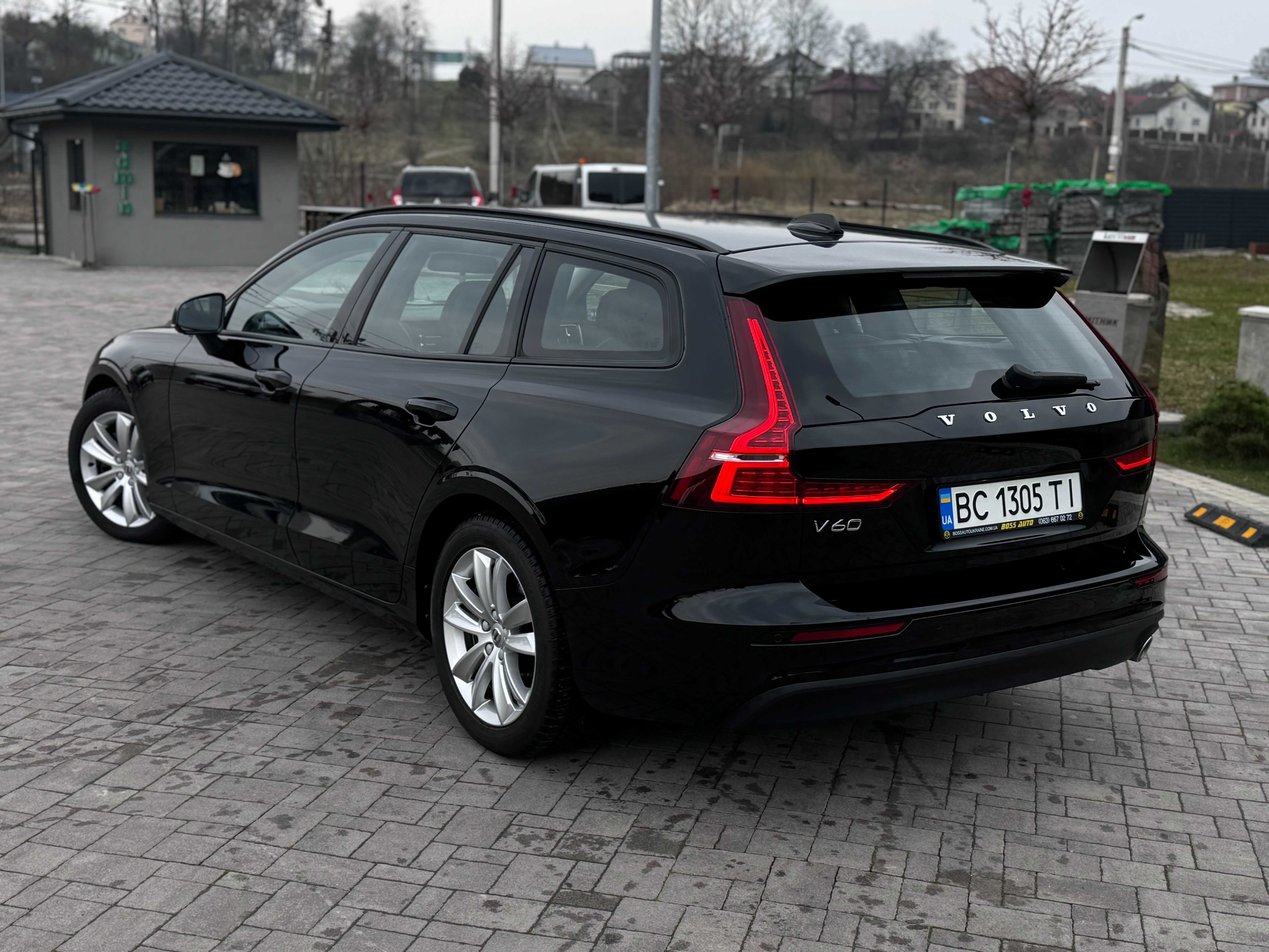 Volvo V60 2019 2.0 D AT