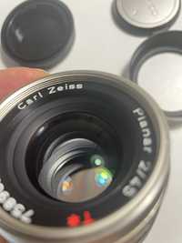 Carl Zeiss 45mm f/2 Planar T - Contax G
