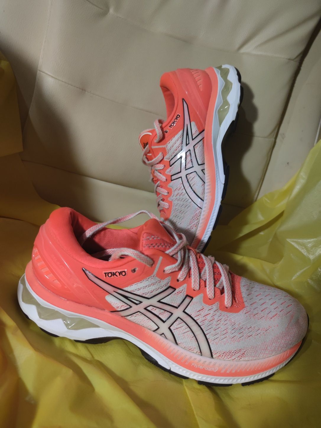 Кросівки для бігу жіночі Asics Gel-Kayano 27 Tokyo (1012A948-100)