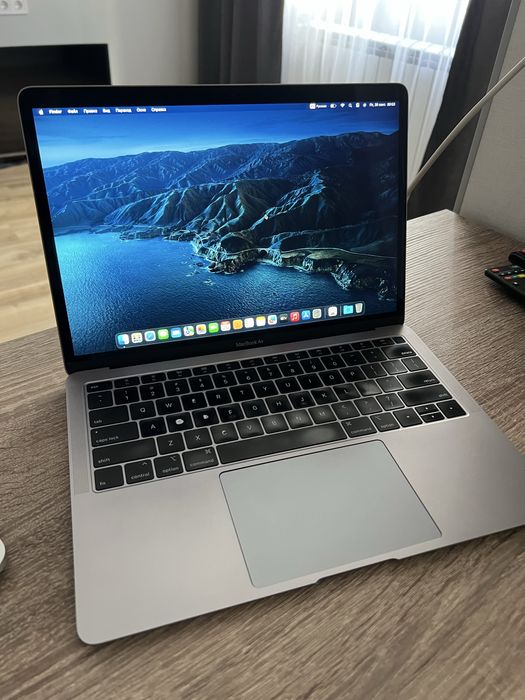Запчастини macbook Air 2018 a1932, дисплей, шлейф, тачпад, батарея
