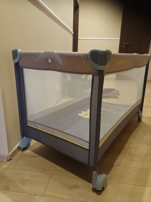 Łóżeczko turystyczne