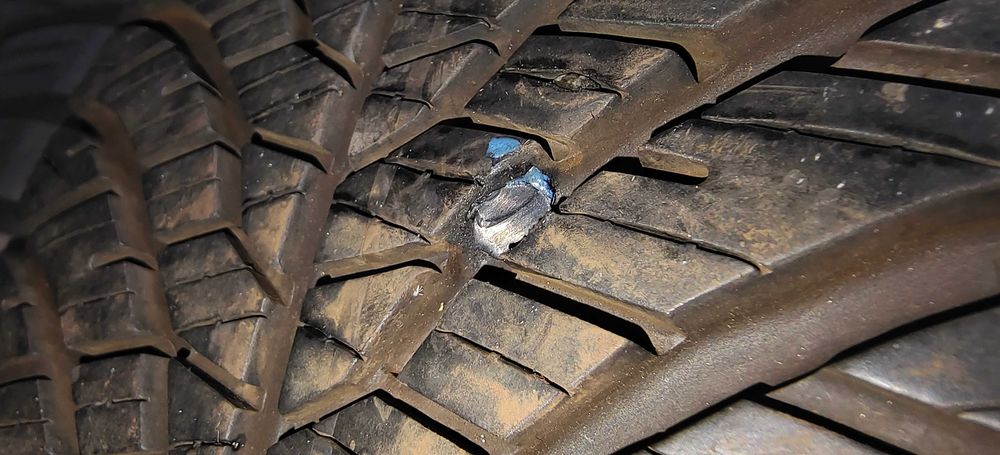 Opony całoroczne Yokohama 215/55 R16