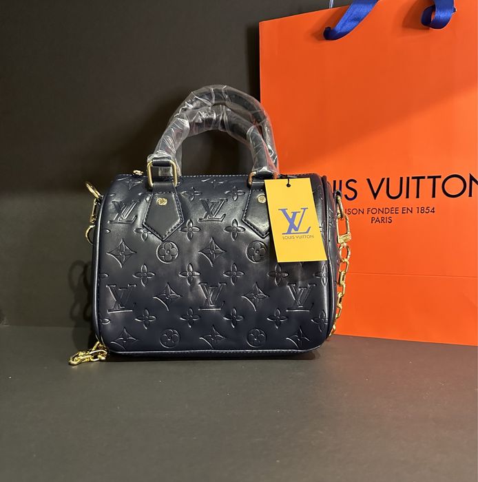 Louis Vuitton Speedy Bandoulière 22