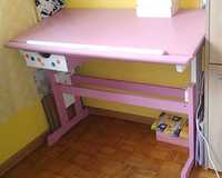 Biurko dla dziewczynki regulowane