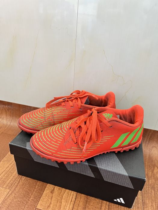 Сороконіжки adidas Predator