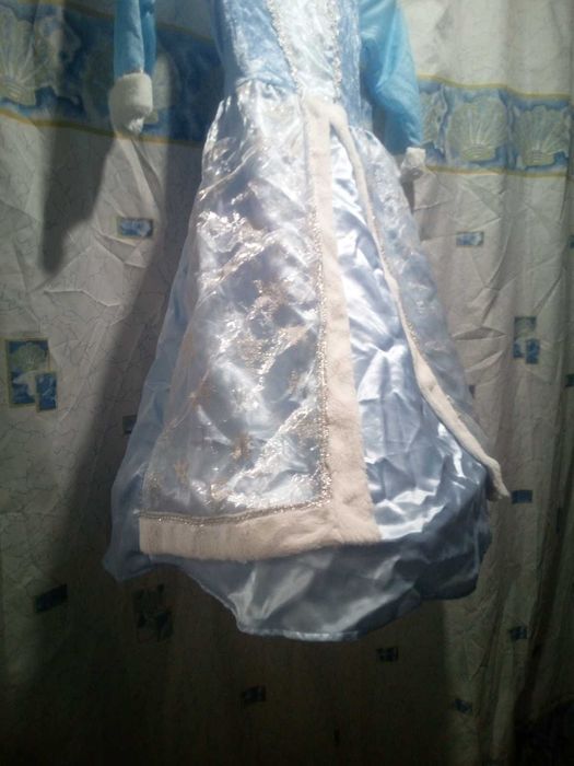 Снегурочка Эльза костюм платье Эльзы снегурочки снежинки фрозен