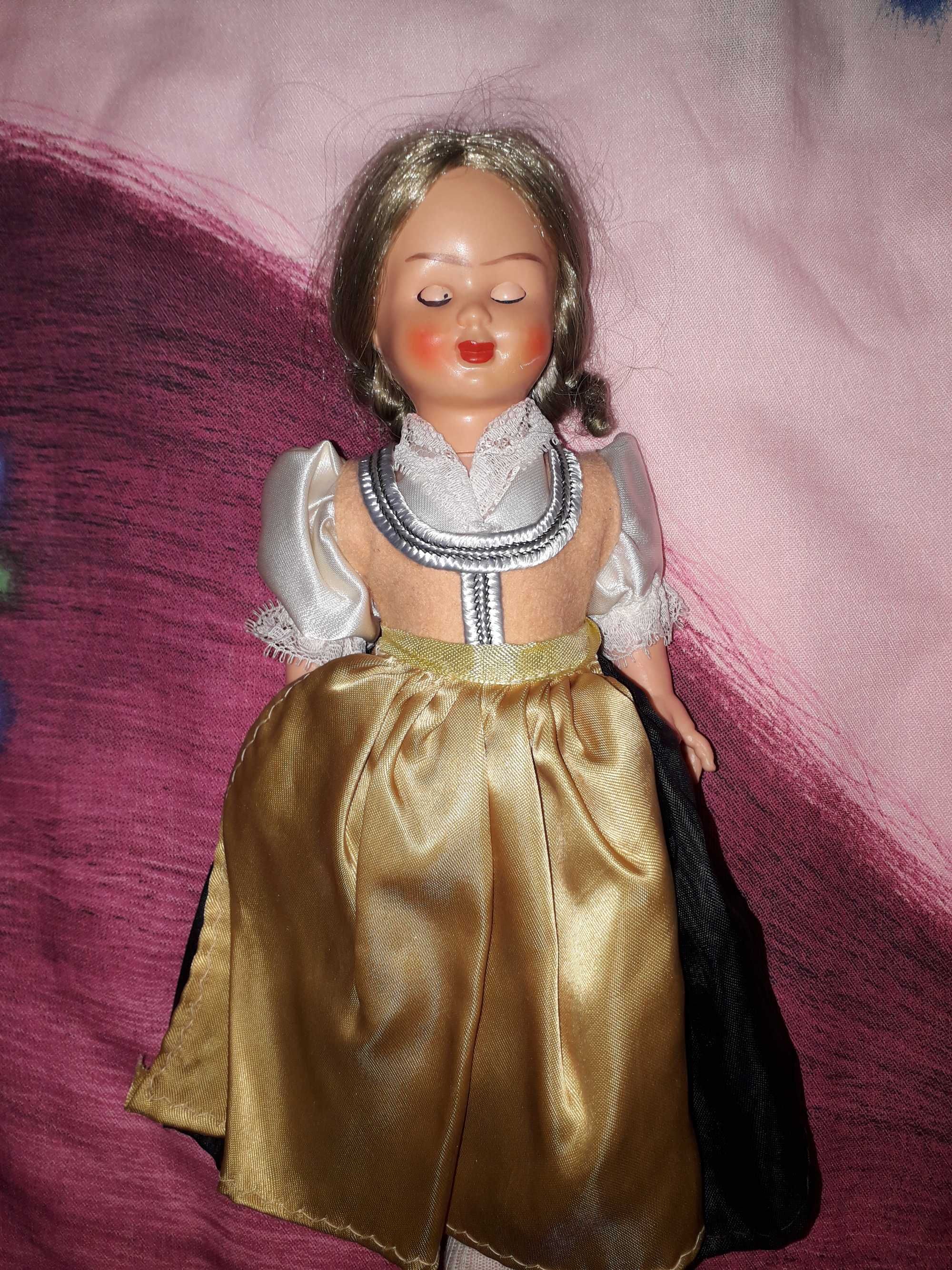 Кукла сувенирно-коллекционная