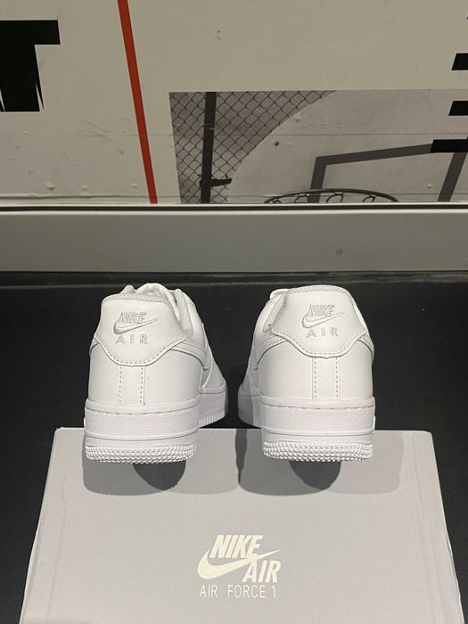Białe Buty Nike Air Force 1 Low '07 White Rozmiar.46