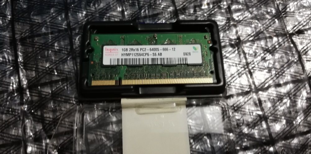 Memória Portátil 1 GB PC2-6400S-666
