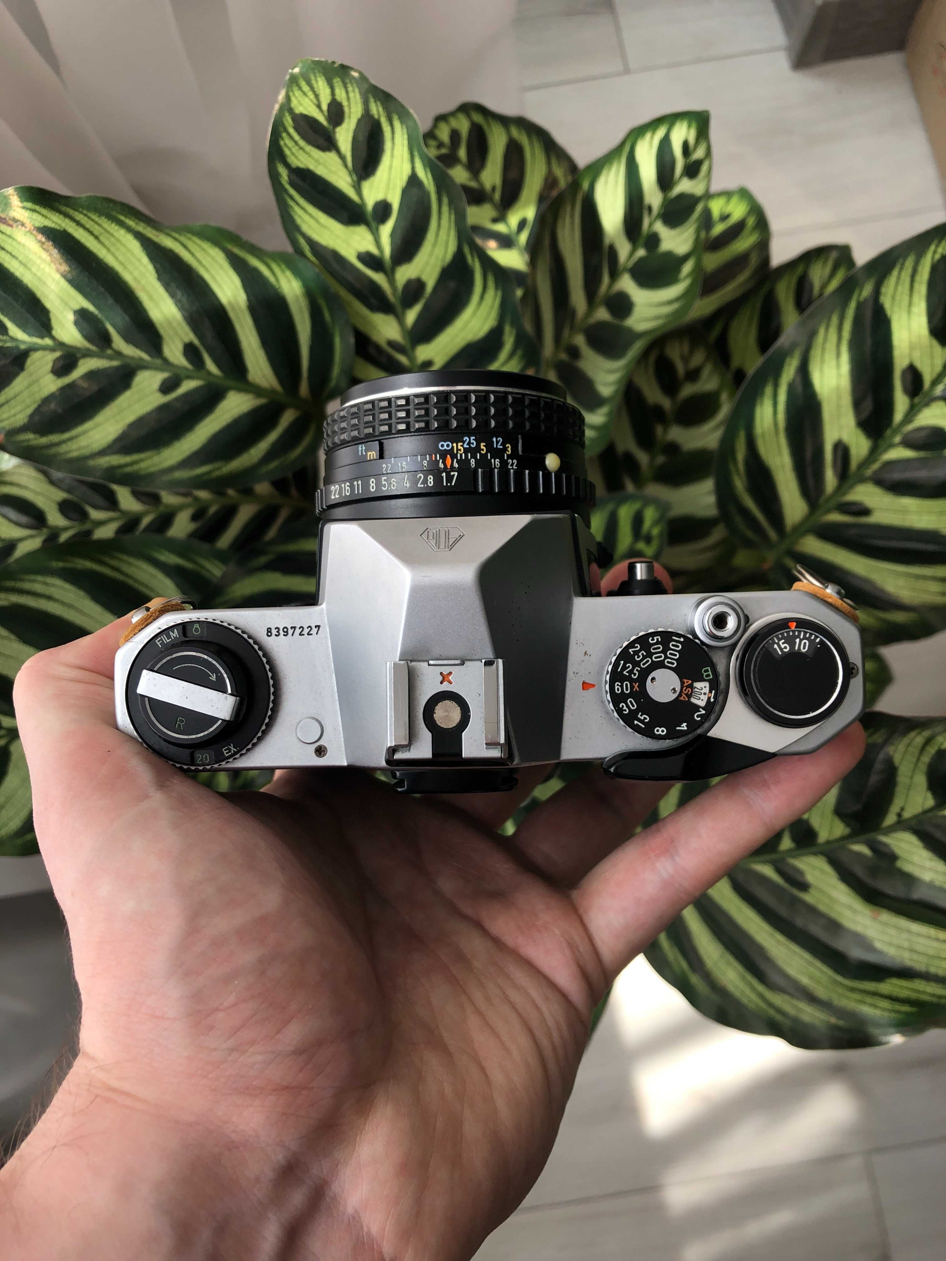 Фотокамера Pentax KX з Об'єктивом SMC Pentax M 50mm f/1.7