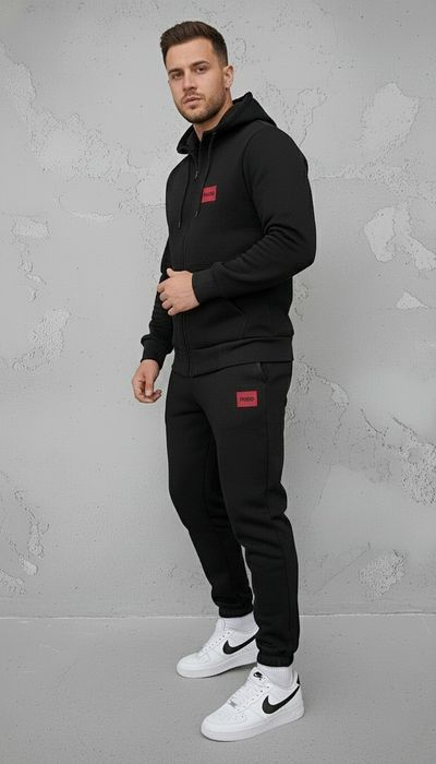 Чоловічий зимовий костюм HUGO фліс • Чорний • Подарунок • S–XXL

Чолов