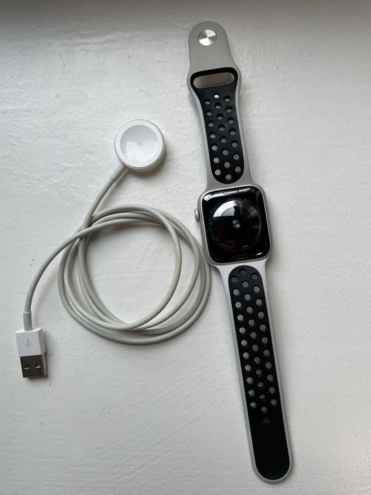 Apple Watch Nike+ Series 4 Open box z paskiem sportowym Nike S/M 44mm