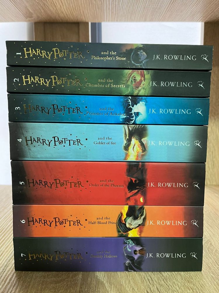 Harry Potter +коробка  .Гарри Поттер на английском