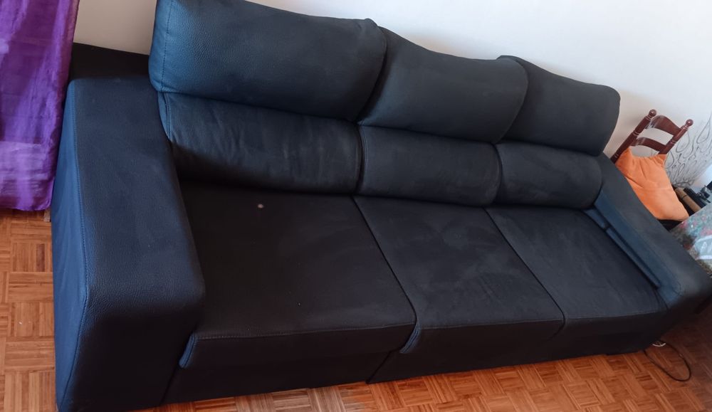 Sofá com chaise long