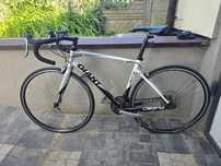 Giant Defy Rower