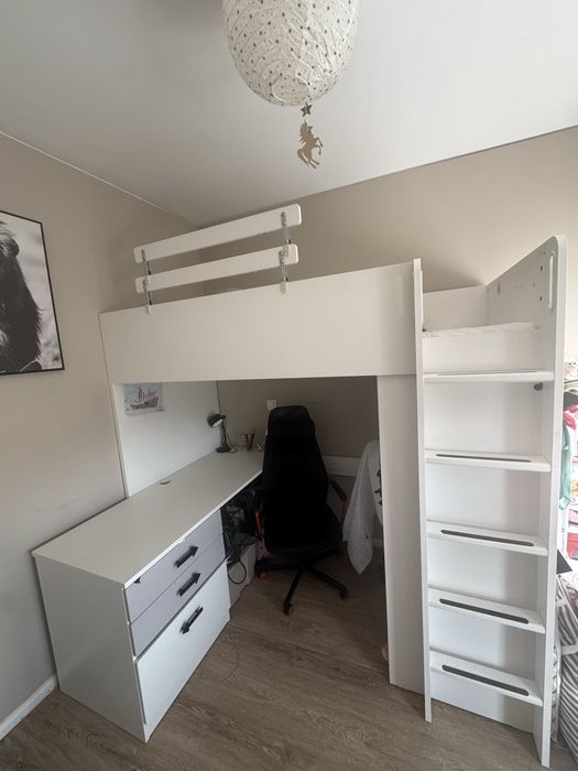 Beliche com secretaria e armario embutidos