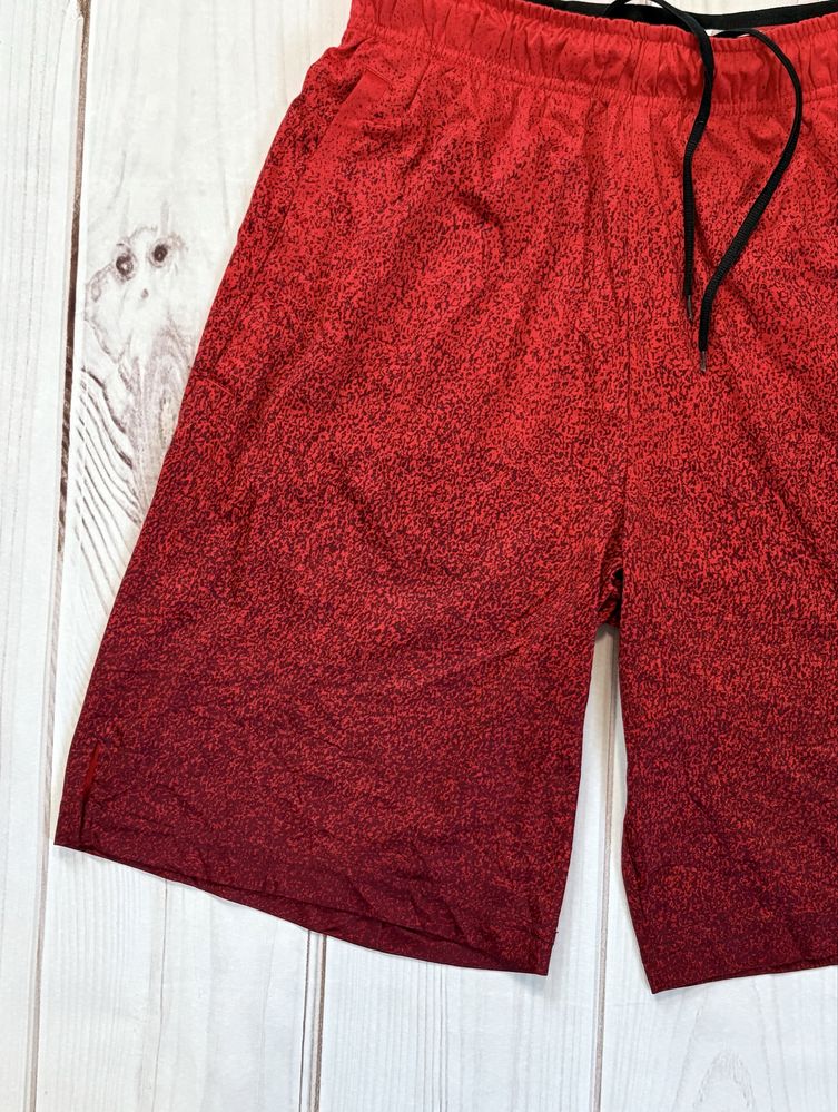 Krótkie spodenki sportowe Under Armour Czerwone Rozmiar M