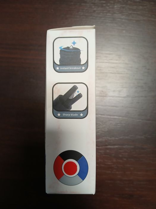 Samochodowy młotek bezpieczeństwa