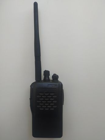 vertex standard vx210Au радоістанція