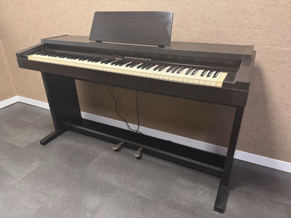 Piano Digital Roland EP95