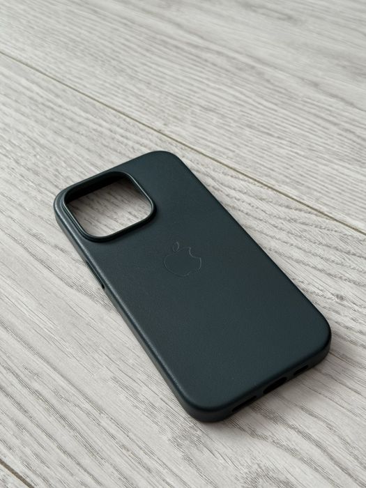 Оригінальний кейс (чохол) на Iphone 14 Pro