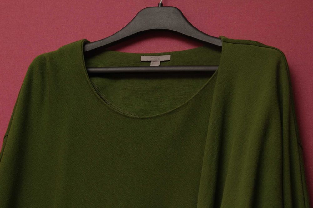 COS рр L накидка из вискозы