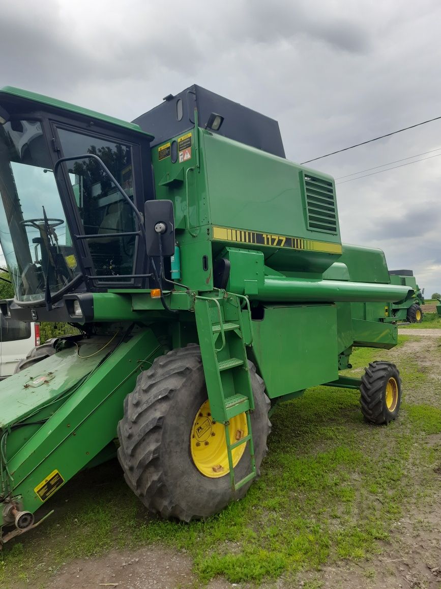 John Deere 1177 комбайн