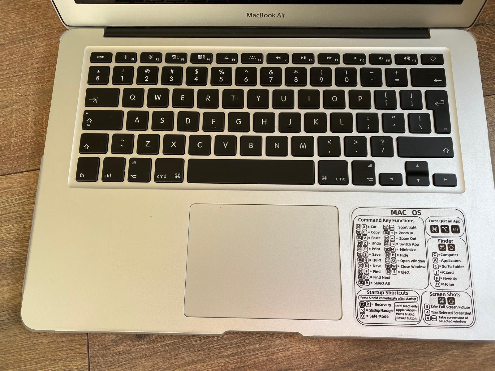 Komputer laptop Apple MacBook Air 13” i5 Stan idealny + pudełko + case