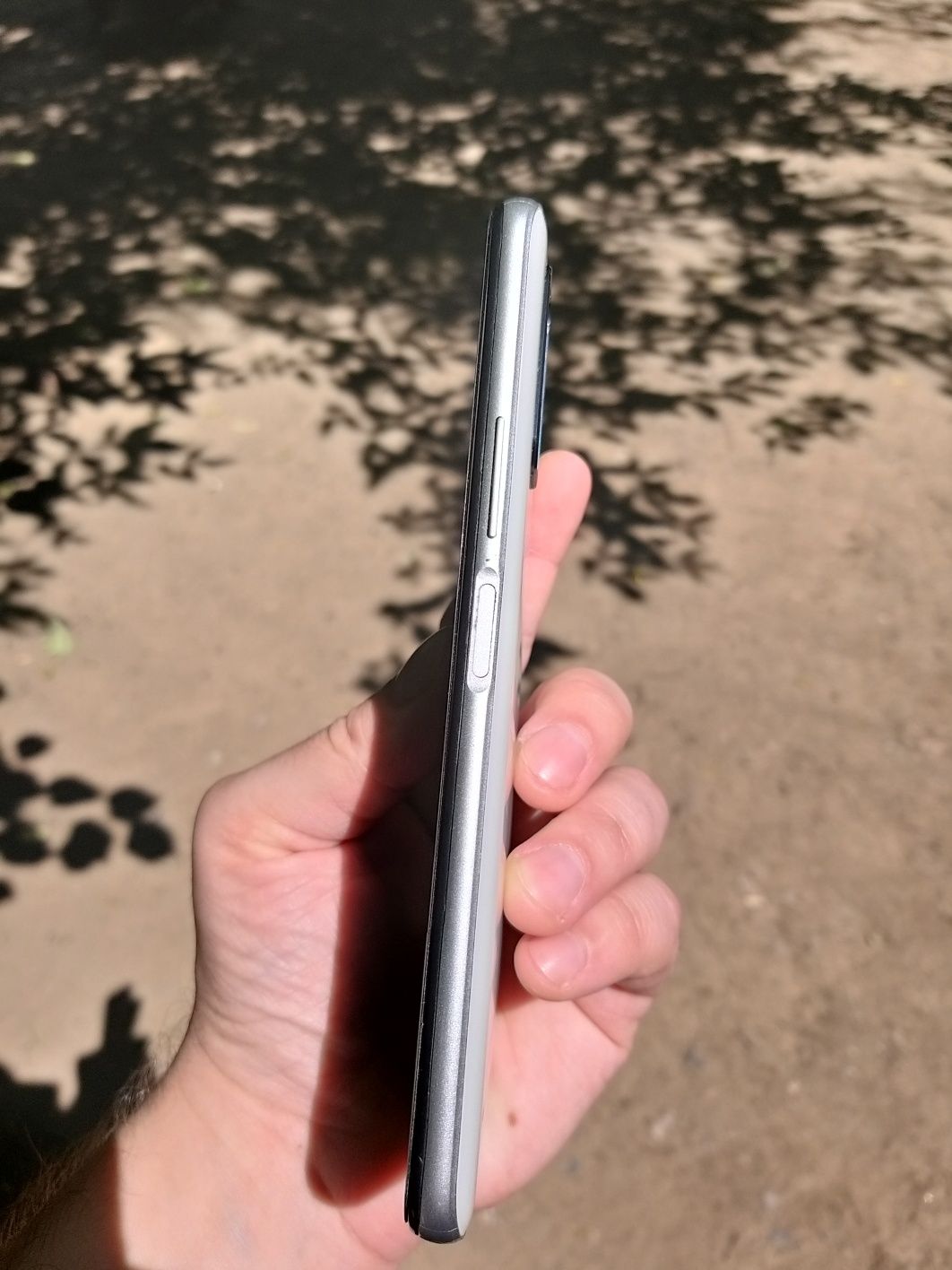 Шустрый флагман Vivo IQOO Neo 5 (Vitality Edition) 8/128 Snap 870